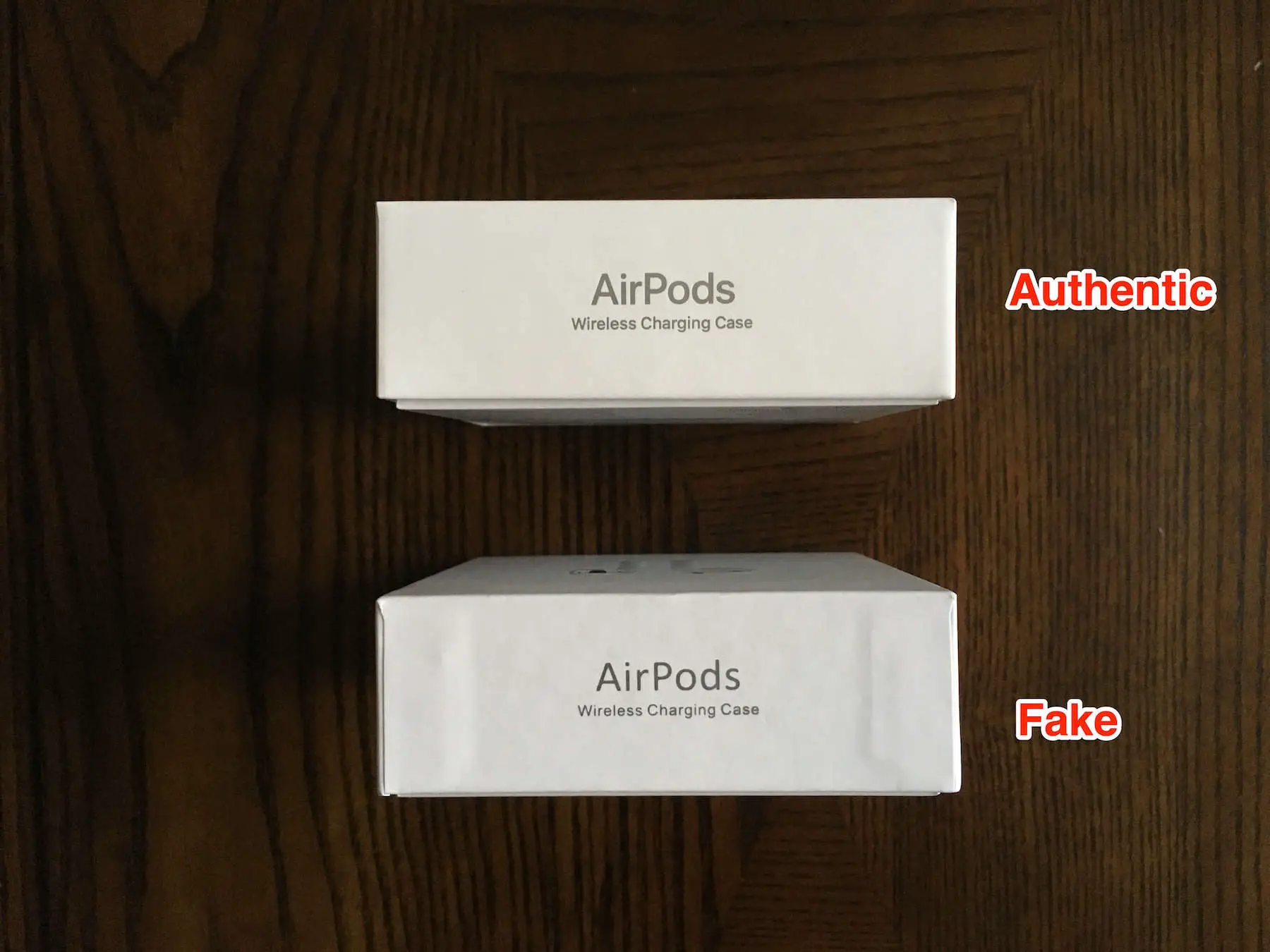 Echte AirPods vs. gefälschte AirPods aufgedruckter Name