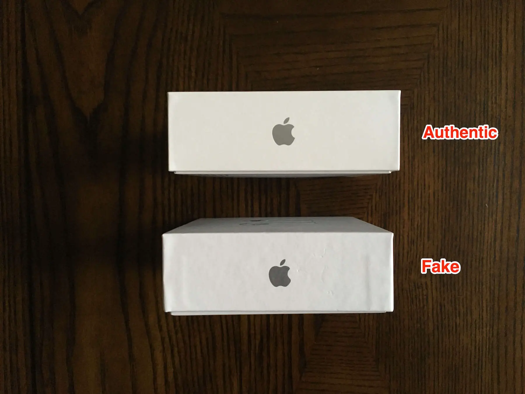 Echte AirPods vs. gefälschte AirPods Apple-Logo